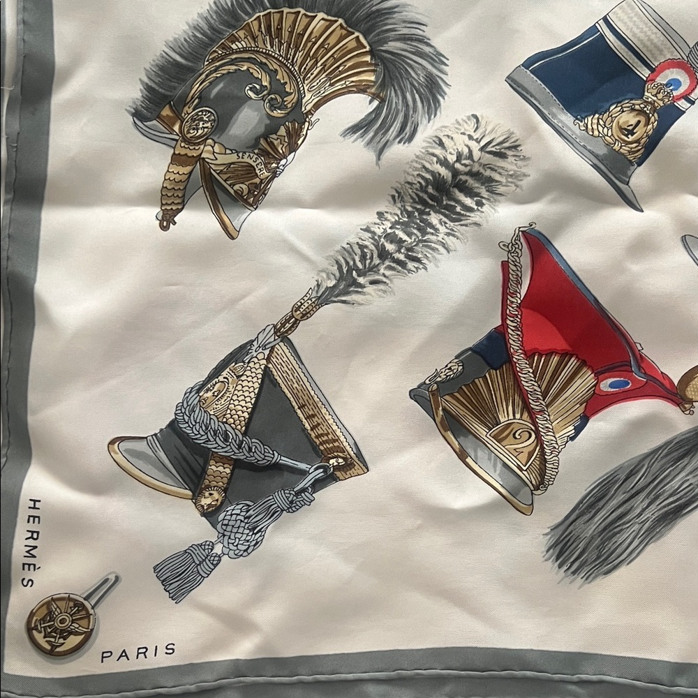 Hermes’ “helmets and headdresses military” by Heron 1959
